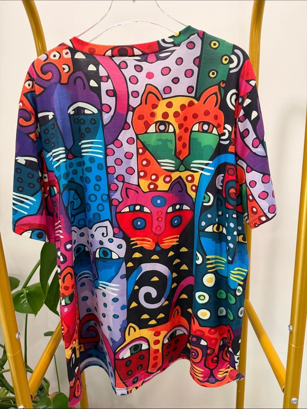Women’s Colorful Cat Print Tee — Multicolor